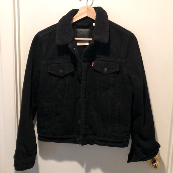 Levis all black Sherpa denim jacket - Picture 1 of 1
